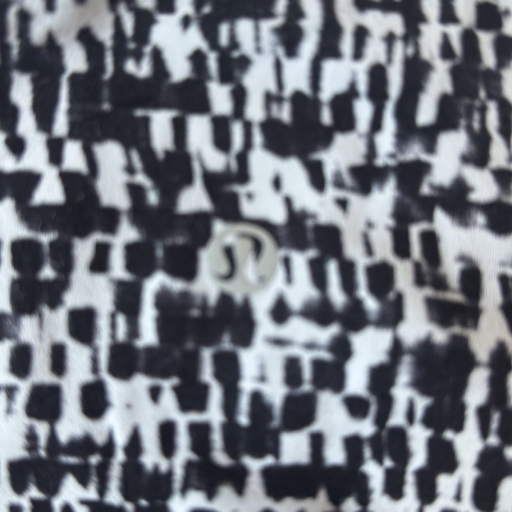 Lululemon legging - Picture 2 of 3